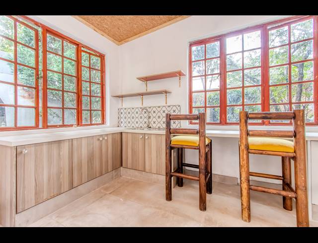 1 BEDROOM APARTMENT TO LET IN WOODMEAD